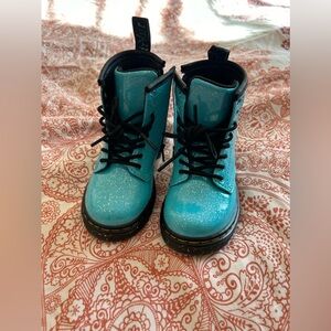 Toddler Dr martens boots